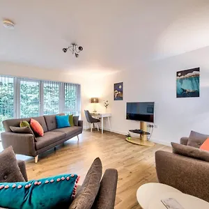 Guestready - Stylish 2 Bed With Easy Access To The Centre Apartment Edinburgh