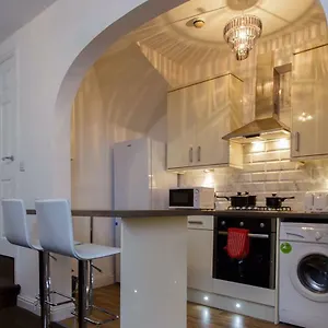 Shaftesbury Apartment Leeds (West Yorkshire)